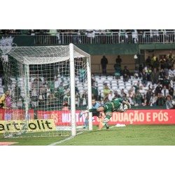 O Coritiba e o Maringá avançam para a 3ª fase da Copa Brasil ao eliminarem adversários catarinenses